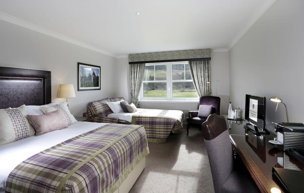 Macdonald Cardrona Hotel, Golf & Spa Peebles Exterior foto